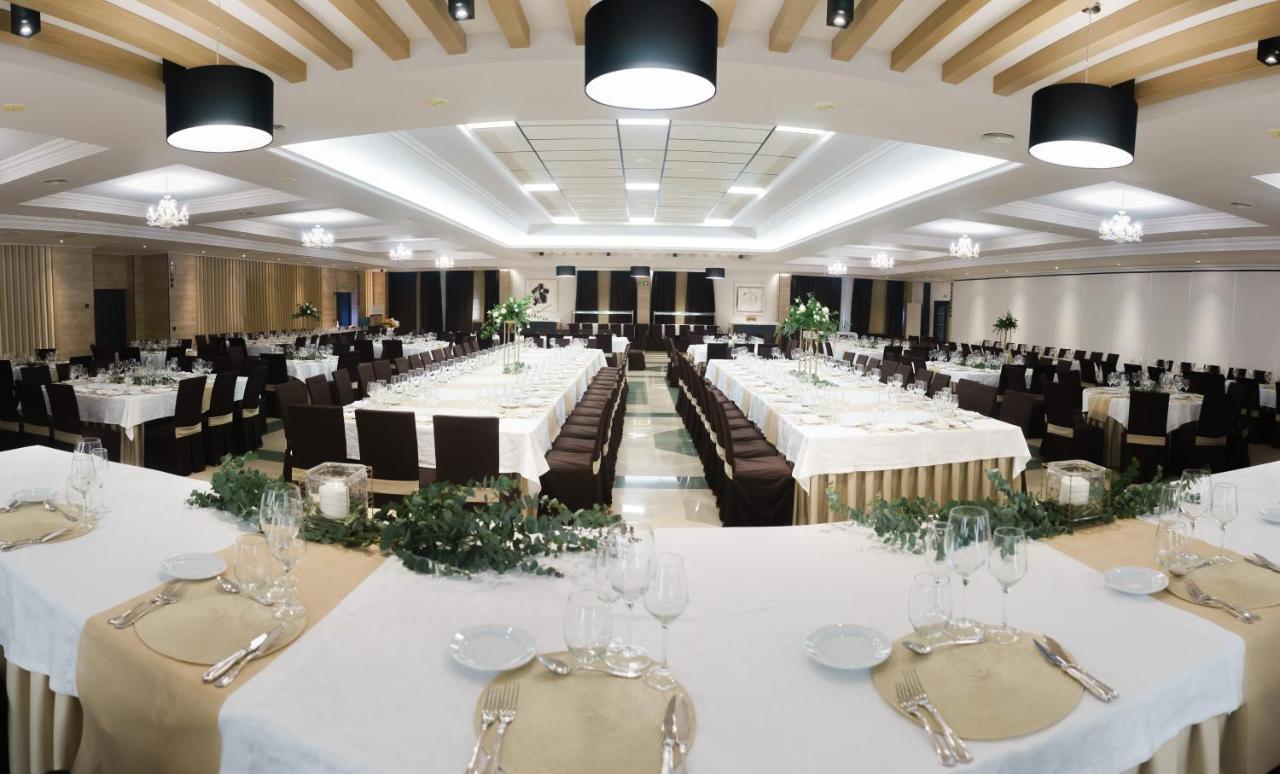 Hospedium Hotel Triana Миахадас Экстерьер фото