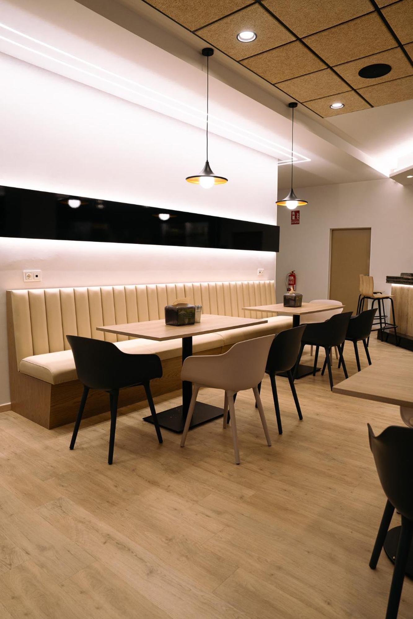 Hospedium Hotel Triana Миахадас Экстерьер фото